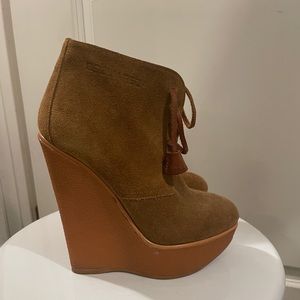 Desquared2 Tan Suede Platform Ankle Boots